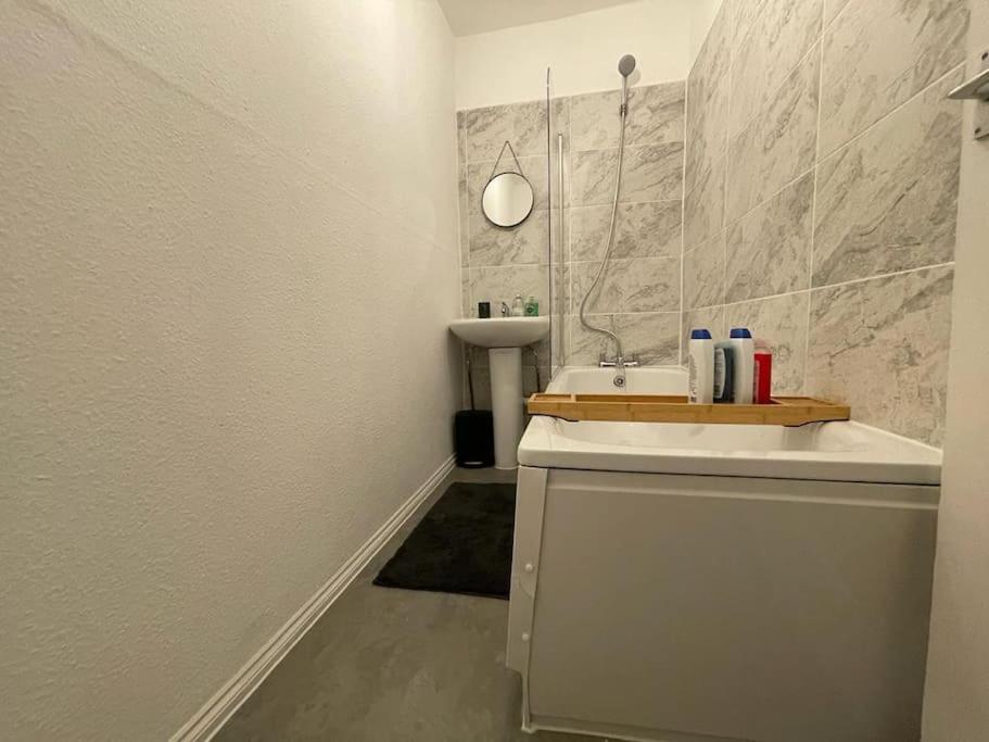 Stunning 2 Bedroom On Tower Bridge لندن المظهر الخارجي الصورة