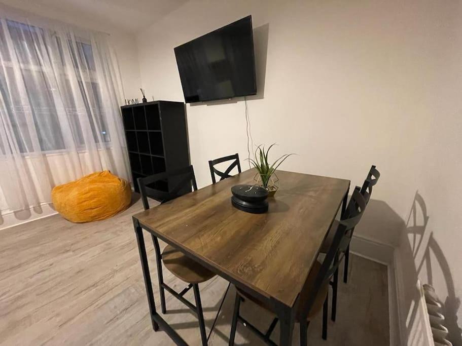 Stunning 2 Bedroom On Tower Bridge لندن المظهر الخارجي الصورة