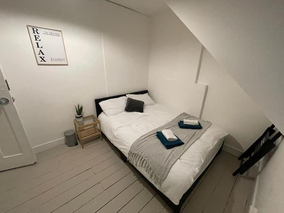 Stunning 2 Bedroom On Tower Bridge لندن المظهر الخارجي الصورة